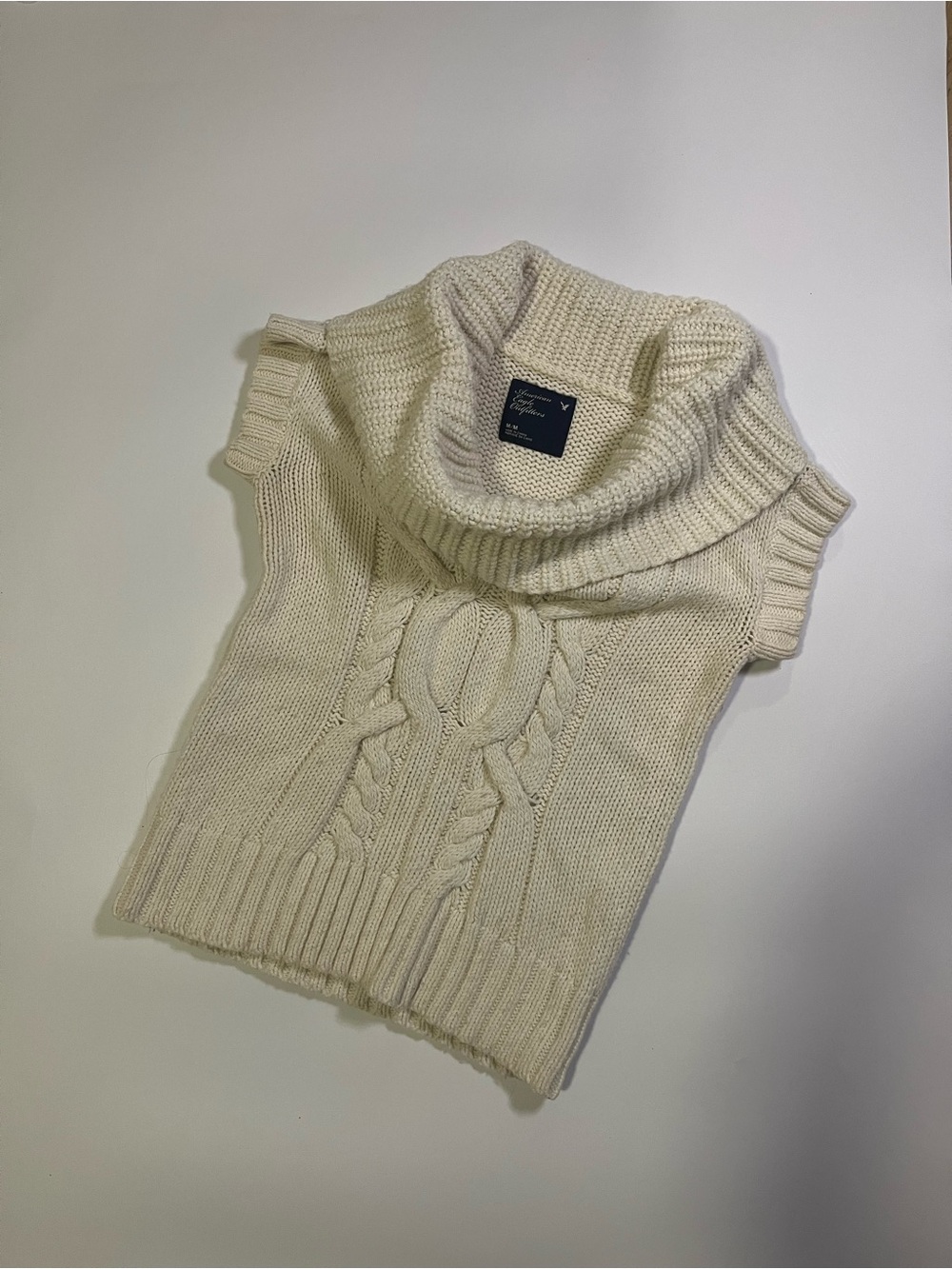 y2k american eagle cream cable knit sleeveless sweater